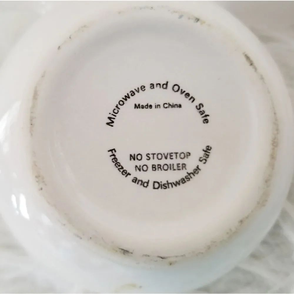 Condiment tray separated dishes. - Picture 2 of 6